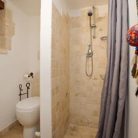 Trulli Oiseaux Migrateurs Nocleg ze śniadaniem 3*