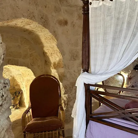 Trulli Oiseaux Migrateurs Nocleg ze śniadaniem 3*