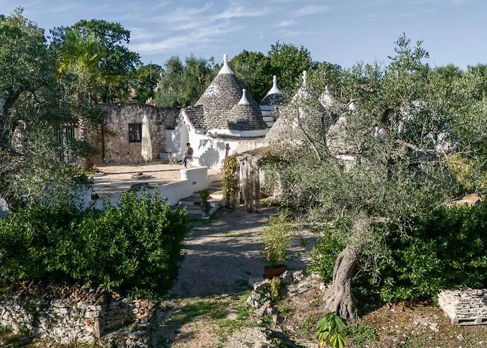 Trulli Oiseaux Migrateurs Bed & Breakfast