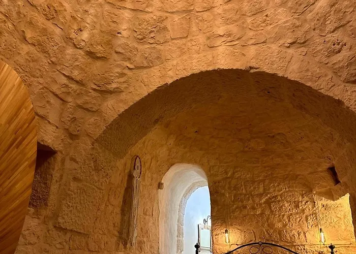 Trulli Oiseaux Migrateurs Bed & Breakfast