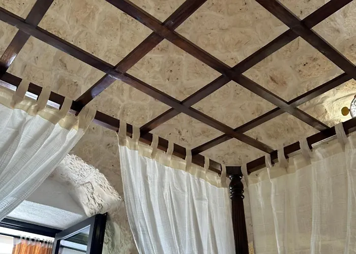 Trulli Oiseaux Migrateurs Bed & Breakfast