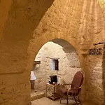 Trulli Oiseaux Migrateurs Bed & Breakfast