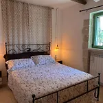 Trulli Oiseaux Migrateurs Bed & Breakfast 4*