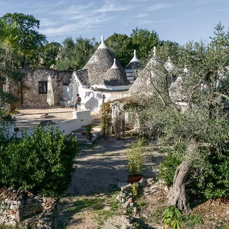 Trulli Oiseaux Migrateurs Bed & Breakfast
