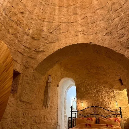 Trulli Oiseaux Migrateurs Bed & Breakfast