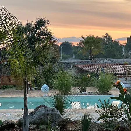 Bed & Breakfast Trulli Oiseaux Migrateurs 3*